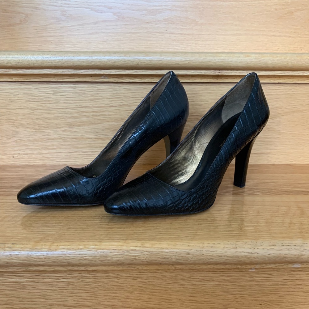 Banana Republic Black crocodile heels, sz 10 🐊